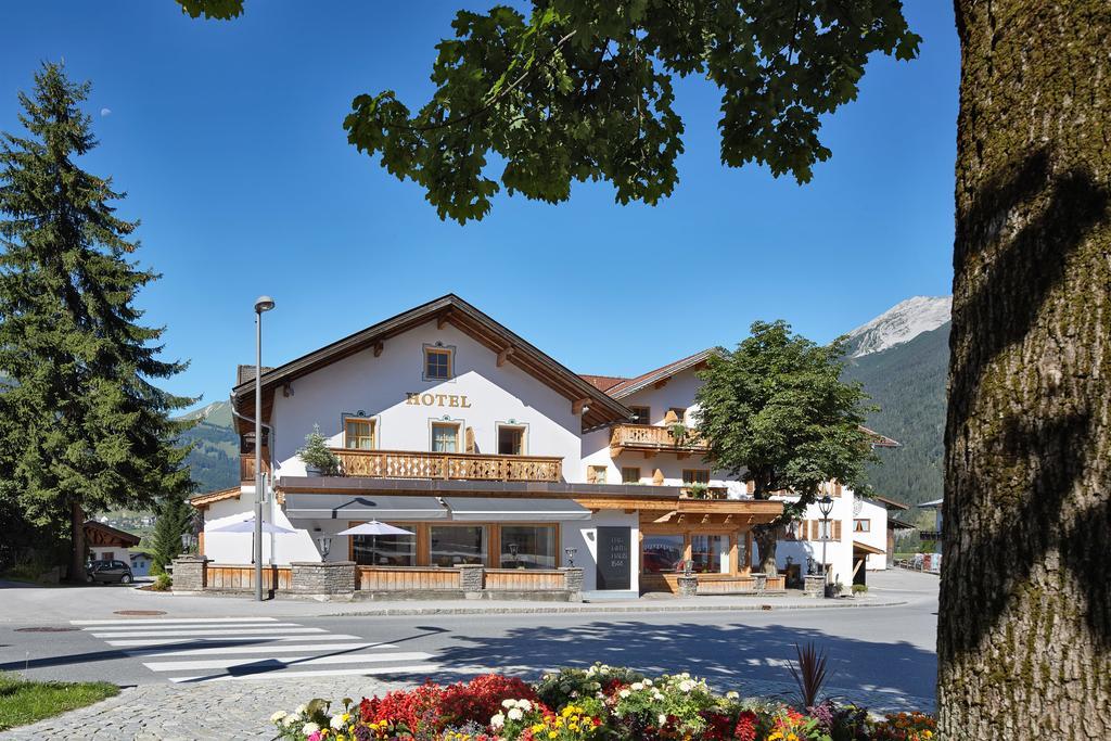 Der Gruene Baum Mountain Boutique Hotel Ehrwald Exterior photo